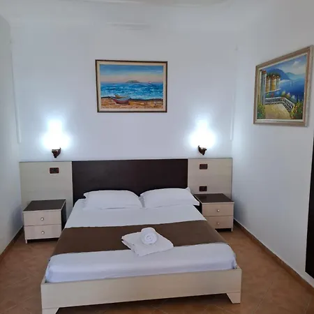 Artenisi'S Sea Side Rooms Durres Exterior photo