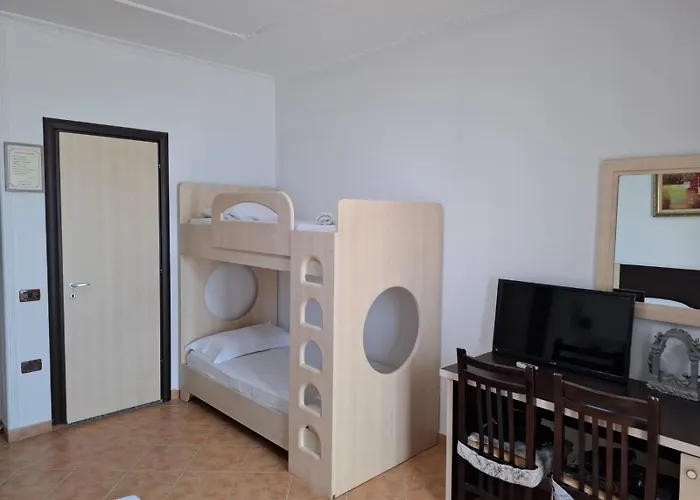 Artenisi\'S Sea Side Rooms